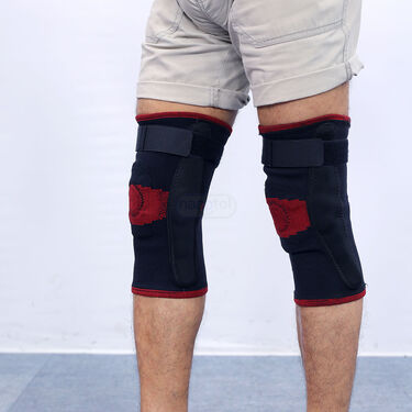 Compression Knee Support with Hinges And Magnetic Therapy for Pain Relief (PRS59)